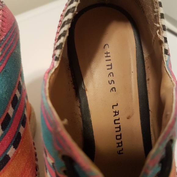 3/$60 Chinese Laundry Wedge Shoes, Funky sz 7M - Picture 5 of 6